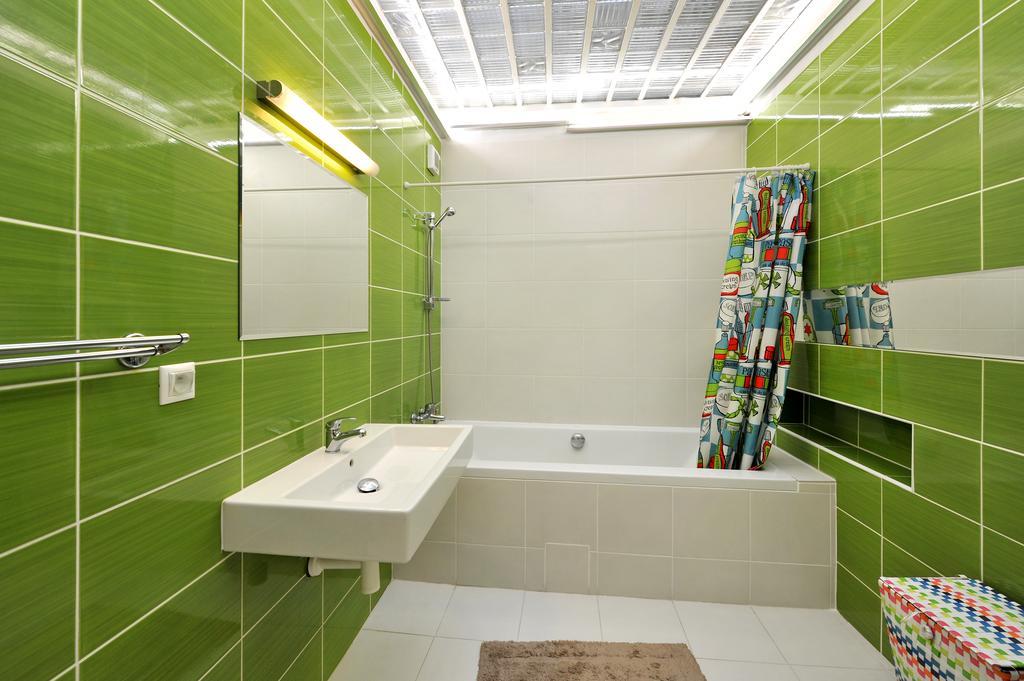 Aplend City Laurinska 11 Братислава Екстериор снимка