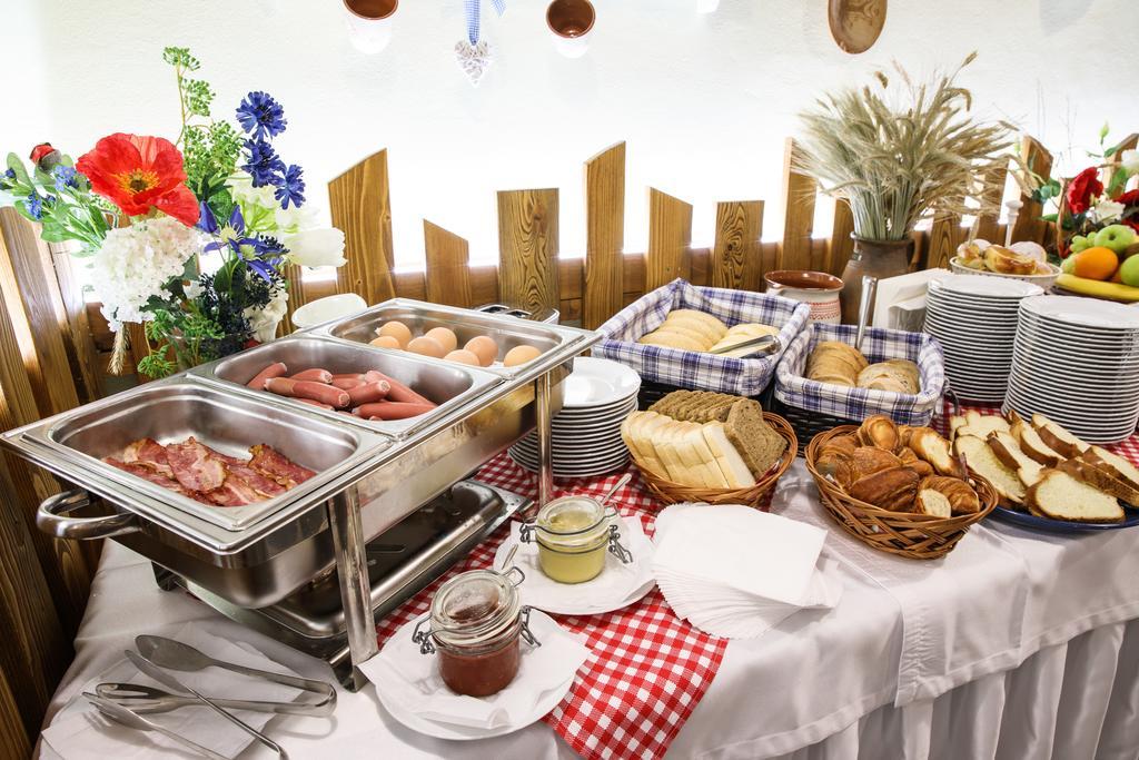 Aplend City Laurinska 11 Братислава Екстериор снимка